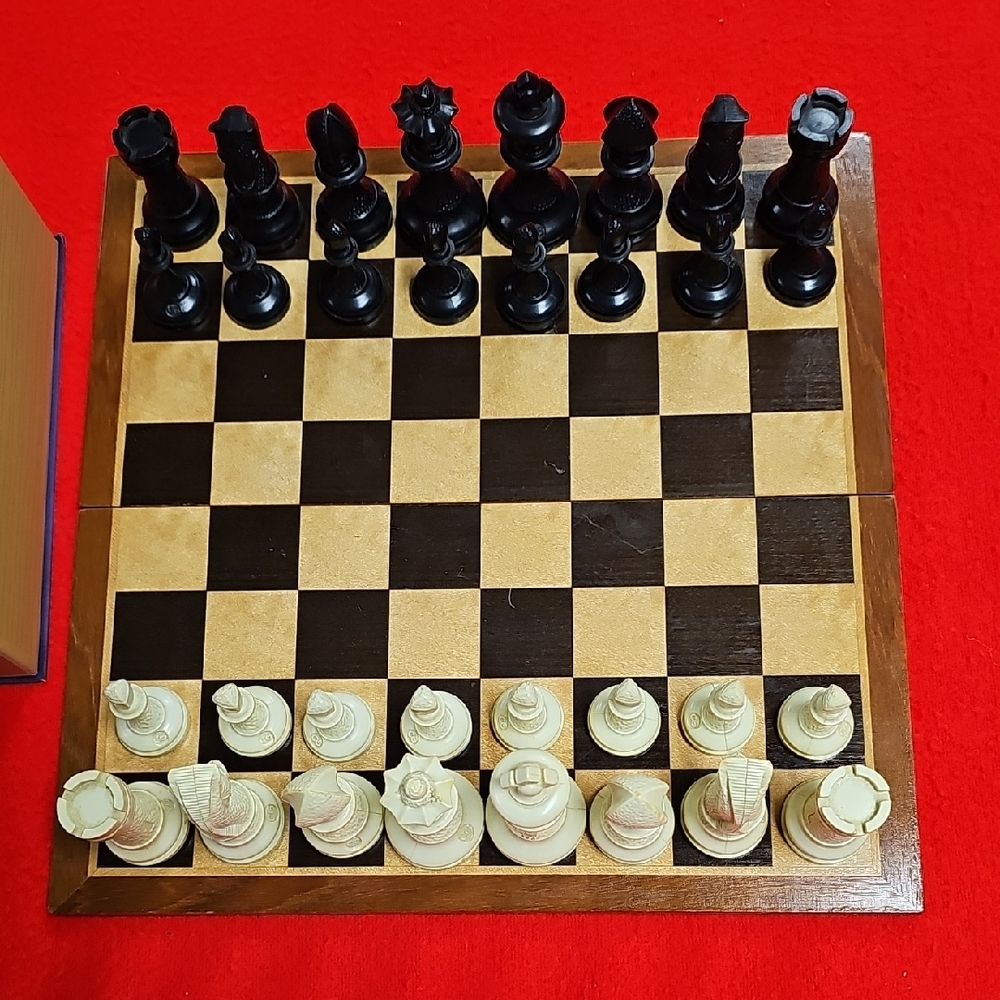 Classic Black and White Chess Set